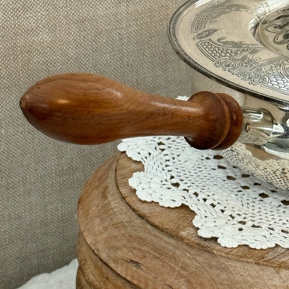 Vintage/Pairpoint Silverplate Chafing Dish EP Brass,EPNS Pierced Lid Wood Handle - Picture 11 of 16